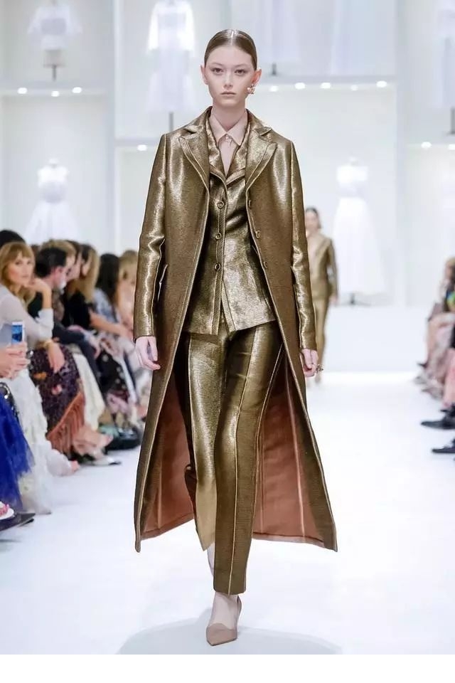 迪奥dior 2018秋冬高级定制大秀,浪漫的法式优雅!