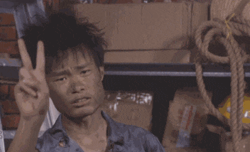 搞笑gif趣图:这样的女朋友,有能力还是换一个吧