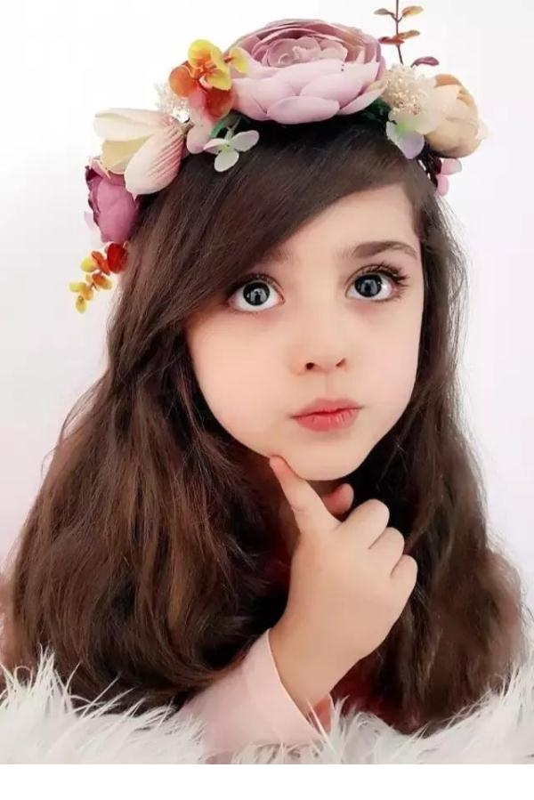 她被网友誉为全球最美的小女孩mahdis美得就像小天使