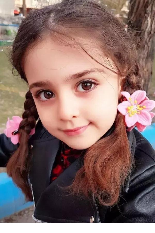 来自伊朗的乌尔米耶城市mahdis mohammadi