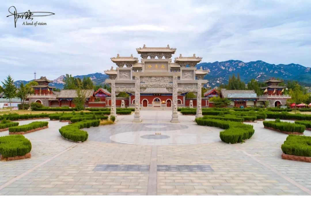 第三天 蒙山万寿宫位于蒙山南麓,原名古蒙祠,宋代改为道观,名玉虚观