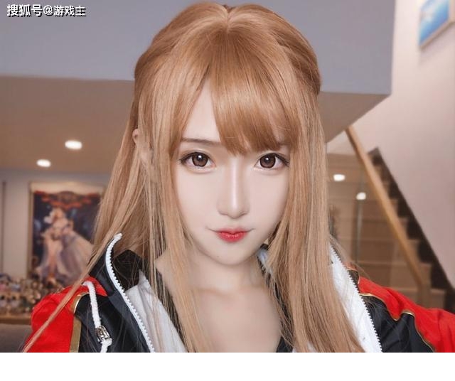 主播古阿扎cos西施pk腐团儿的甄姬,谁更胜一筹