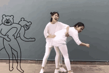 搞笑gif趣图:家里有这样的老婆,我累点又有什么呢