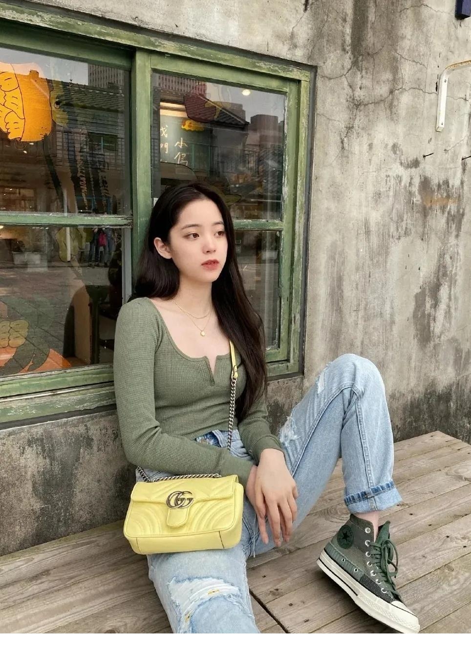 被欧阳娜娜,jennie,虞书欣穿火的bm风,体重过百的女孩